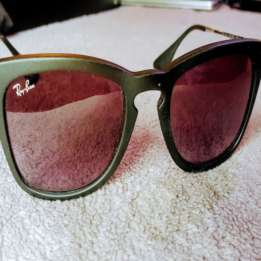 Ray-Ban Unisex RB 4221 622/8G Black Rubber